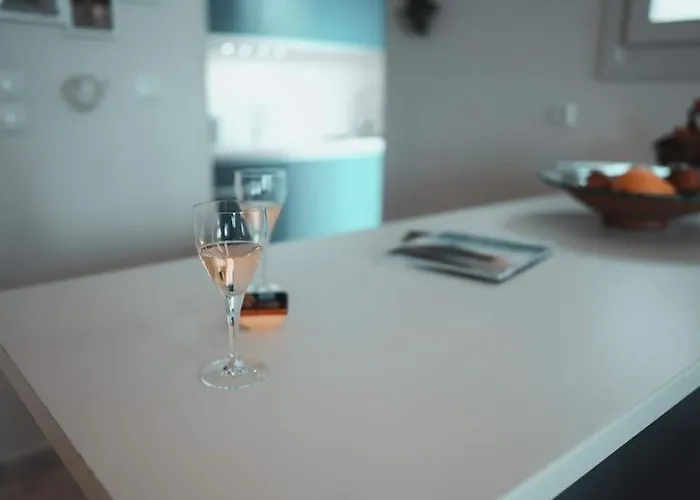 Paradise House Apart3, 5min Walking Distance To Center דירה פיסקרדו